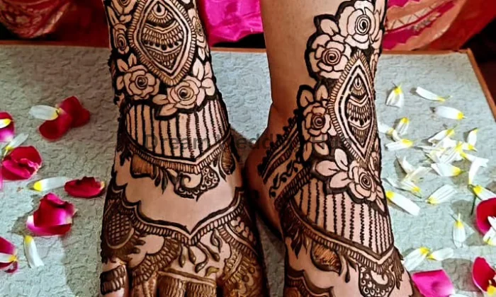 Parul Mehendi Arts